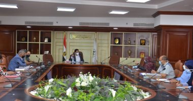 نائب محافظ بنى سويف يناقش خطة تنمية المنطقة المحيطة بمحور عدلى منصور