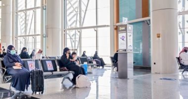 السعودية تفرض إجراءات صحية مشددة فى مطار المدينة المنورة