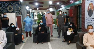 مستشفى قنا العام: تعافى وخروج 14 حالة من المصابين بكورونا.. صور