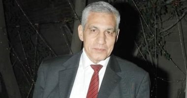 عبد العزيز غنيم يعلن وفاة طاهر راشد مدرب الملاكمة 