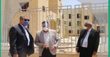 محافظ جنوب سيناء يتفقد أعمال إنشاء المشايات بمحيط جامعة الملك سلمان 