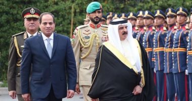 مستشار ملك البحرين ينشر صورة للرئيس السيسي والعاهل البحرينى