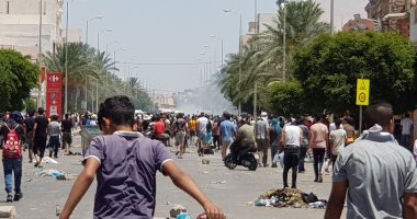 تجدد الاشتباكات بين الأمن التونسى ومتظاهرين فى تطاوين ومؤسسات الحكومة تغلق أبوابها