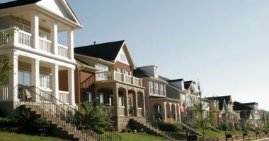 مبيعات المنازل الأمريكية الجديدة تفوق التوقعات فى يناير