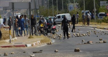 اشتباكات عنيفة في تونس بين الأمن ومحتجين على الأوضاع المعيشية.. فيديو وصور