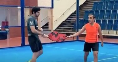 ولى عهد دبى يستعرض مهاراته فى لعبة التنس.. "فيديو"