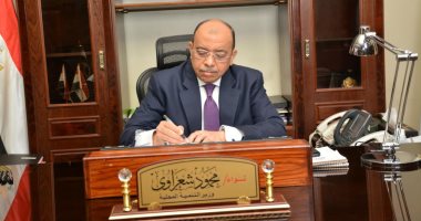 وزير التنمية المحلية يهنئ الرئيس السيسى ورئيس الوزراء بذكرى العاشر من رمضان