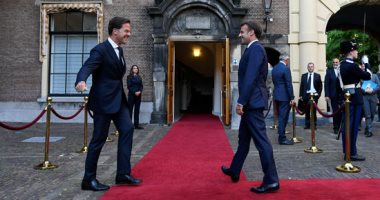 الرئيس الفرنسى ورئيس وزراء هولندا يجتمعان فى لاهاى.. صور 