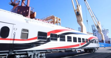 وزير النقل يعلن وصول الدفعة الأولى من عربات الركاب الجديدة للسكة الحديد