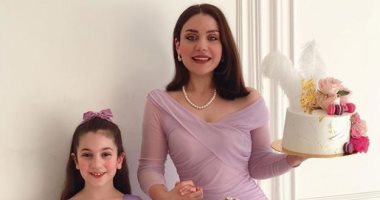 ابنة هيفاء وهبي تحتفل بعيد ميلادها الـ27 مع ابنتيها