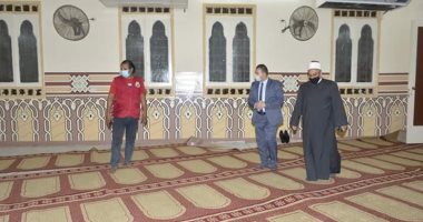 حملة لتعقيم المساجد وكنيسة العذراء استعدادًا لفتحها السبت القادم (صور) 