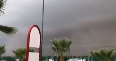 عاصفة ترابية عملاقة تضرب جنوب الولايات المتحدة الأمريكية.. فيديو