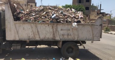 مدينة الأقصر تطلق حملة نظافة بمنطقة  حي وسط 