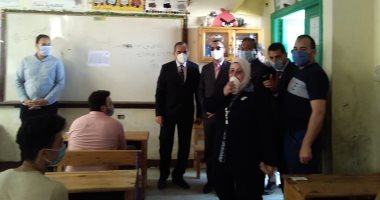 محافظ كفر الشيخ يتفقد عددا من لجان الثانوية العامة 