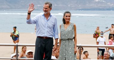 كم تكلفت إطلالة ملكة إسبانيا الأخيرة مع زوجها بجزر الكنارى؟ مش هتصدق السعر