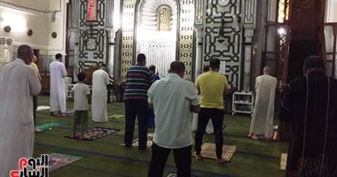 بث مباشر لأول صلاة فجر من داخل مساجد الصعيد بعد إلغاء الحظر