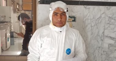 جيشنا الأبيض.."أحمد" طبيب على خط مواجهة كورونا بديوان عام وزارة الصحة