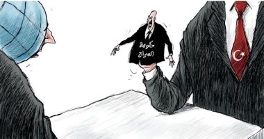 كاريكاتير صحيفة سعودية.. فايز السراج لعبة فى يد أردوغان