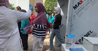 صور..467 طالبا وطالبة يؤدون امتحان الديناميكا بالبحر الأحمر