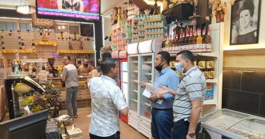 صور ..حملات على المقاهى وإزالة مخالفات المحلات شرق الإسكندرية