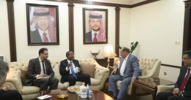 وزير الداخلية الأردنى يلتقي مدير الأونروا فى عمان لبحث تداعيات كورونا