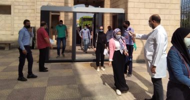 فيديو وصور.. جامعة كفر الشيخ تستقبل طلاب الفرق النهائية لأداء أول امتحاناتهم