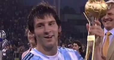 الفيفا يحيى الذكرى الـ15 لتتويج الأرجنتين تحت 20 عاما بكأس العالم بقيادة ميسى