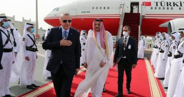  أردوغان يتعمد التقدم أمام مستقبله فى الدوحة.. ومغردون: قطر أصبحت تابعة للديكتاتور