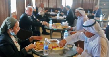 صور.. محافظ جنوب سيناء يتفقد الإجراءات الاحترازية بأحد مطاعم رأس سدر