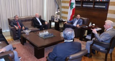 الحريرى يلتقى عدد من الشخصيات اللبنانية عقب إعلان شروطه للعودة للحكومة
