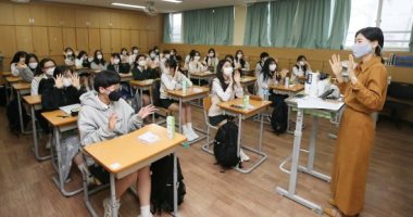 فيروس كورونا يغلق 7,175 مدرسة فى كوريا الجنوبية 