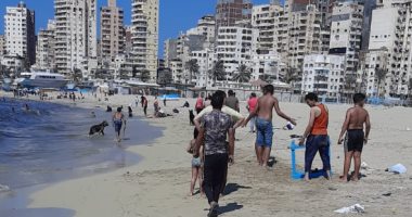 غرامة مالية لـ6 شواطئ و2 كافيه لمخالفتهم الإجراءات الاحترازية بالإسكندرية