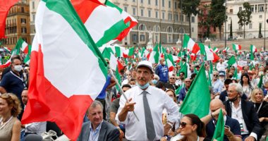 مسيرات للمطالبة بانتخابات مبكرة فى إيطاليا بعد فشل الحكومة فى إدارة أزمة كورونا