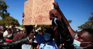 وفاة 15 شخص في تكدس على حدود جنوب أفريقيا وزيمبابوي