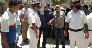 غلق محلين دون ترخيص و إزالة الأسقف المخالفة شرق الإسكندرية