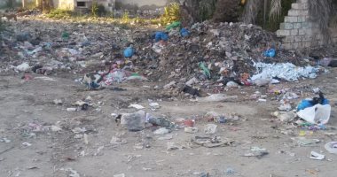 شكوى من تراكم القمامة فى منقطة الناصر شمال التحرير فى البحيرة
