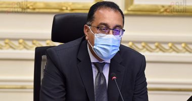 المستشار الطبى لمجلس الوزراء: رئيس الحكومة فخور بأمانة سائق "التوك توك" الأمين