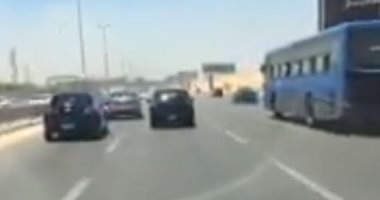 فيديو.. انسياب حركة المرور بمحور المشير أمام المتجه من التجمع لوسط القاهرة