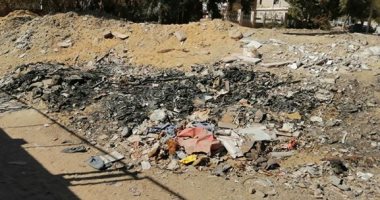 سكان هضبة الأهرام بالجيزة يطالبون بإنارة الشوارع ورفع القمامة