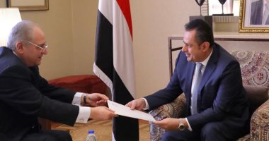 وزير الكهرباء اليمنى يشيد بالنقلة النوعية بمجال الطاقة الكهربائية فى مصر