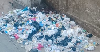 شكوى سكان شارع الجمهورية بالمنصورة من تراكم القمامة