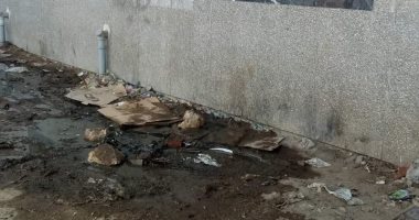 صورة .. غرق مبنى  التأمين الصحى فى شبين الكوم بمياه الصرف الصحى بالمنوفية