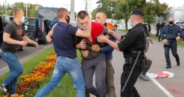 روسيا البيضاء تعتقل 250 محتجا بعد منع منافسين للوكاشينكو من الترشح