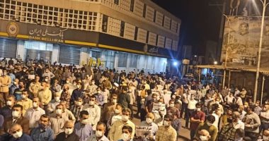 مسيرة داعمة للنظام في مدينة بهبهان الإيرانية بعد ليلة احتجاجات مناهضة.. فيديو
