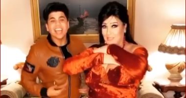 فيفى عبده ترقص على أغنية "كان ياما كان" بصوت عمر كمال فى منزلها.. فيديو