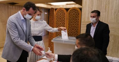 رئيس وزراء سوريا يشارك في انتخابات مجلس الشعب: رسالة للعالم بأن سوريا تنتصر.. صور