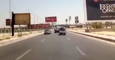 فيديو.. انسياب الحركة المرورية بالمحور للمتجه من التجمع لوسط القاهرة