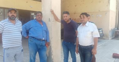 صور.. عمال شركة أتوبيس شرق الدلتا بدمياط يطالبون بالحصول على مستحقاتهم