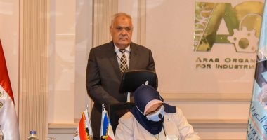 وزير الاتصالات ورئيس العربية للتصنيع يشهدان توقيع اتفاقية تعاون مع فرنسا