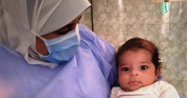 تعافى أصغر حالة كورونا بالوادى الجديد لطفل رضيع عمره ٤ شهور (صور) 
